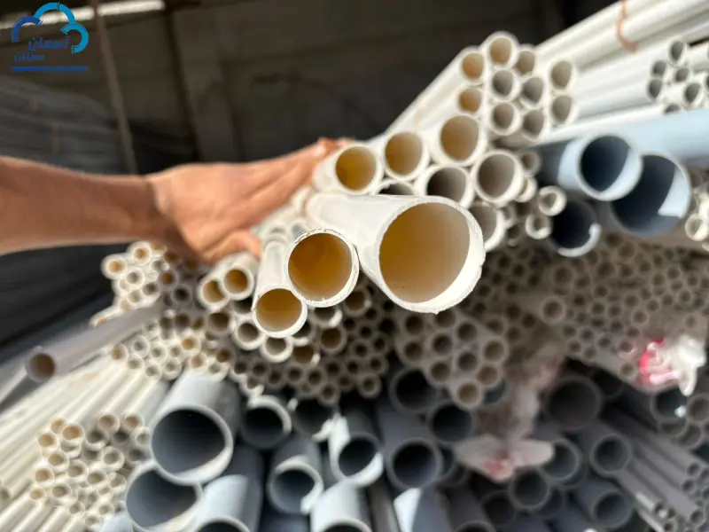 فرق لوله برق پلاستیکی با خم سرد